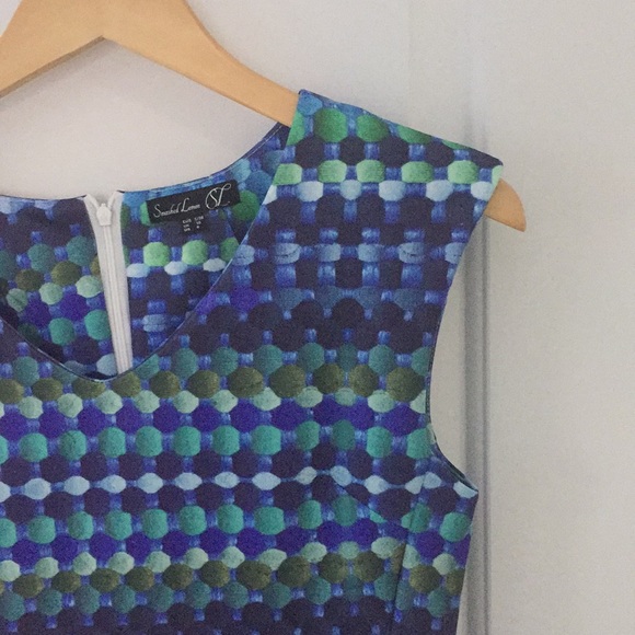 Smashed Lemon dress. European style cut. Beautiful - Picture 2 of 5